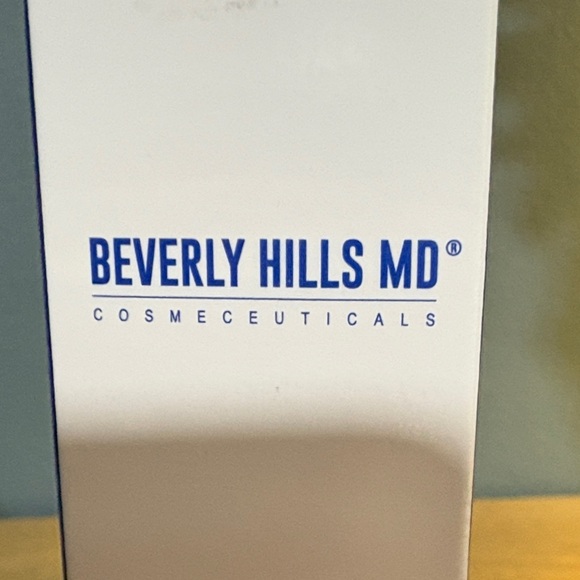 Beverly Hills MD -set - Picture 2 of 10